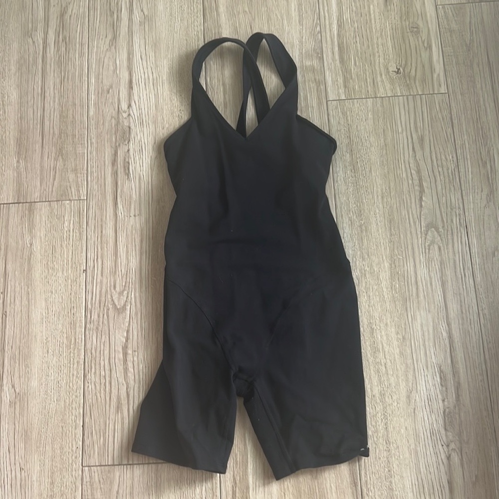 Alo Yoga Airbrush Real Onesie - Small/Black